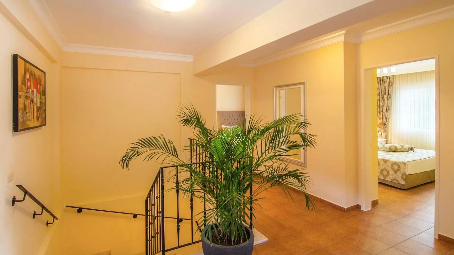 Pine Club Apart Hotel كوشاداسيه بيت ضيافة