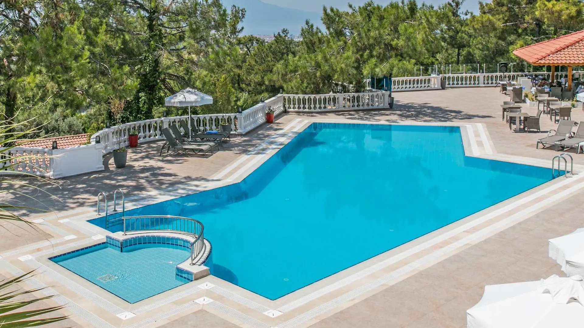 بيت ضيافة Pine Club Apart Hotel كوشاداسيه