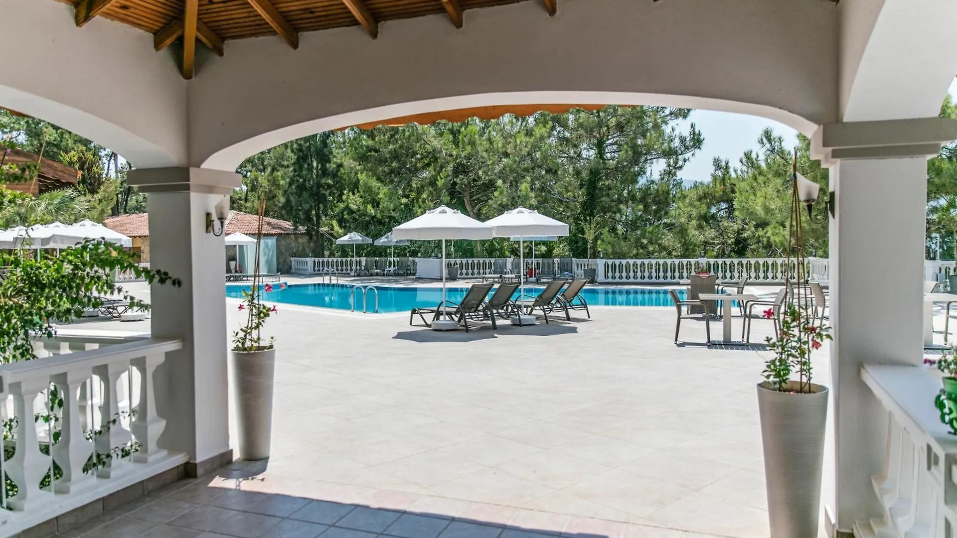 Pine Club Apart Hotel كوشاداسيه 0*,