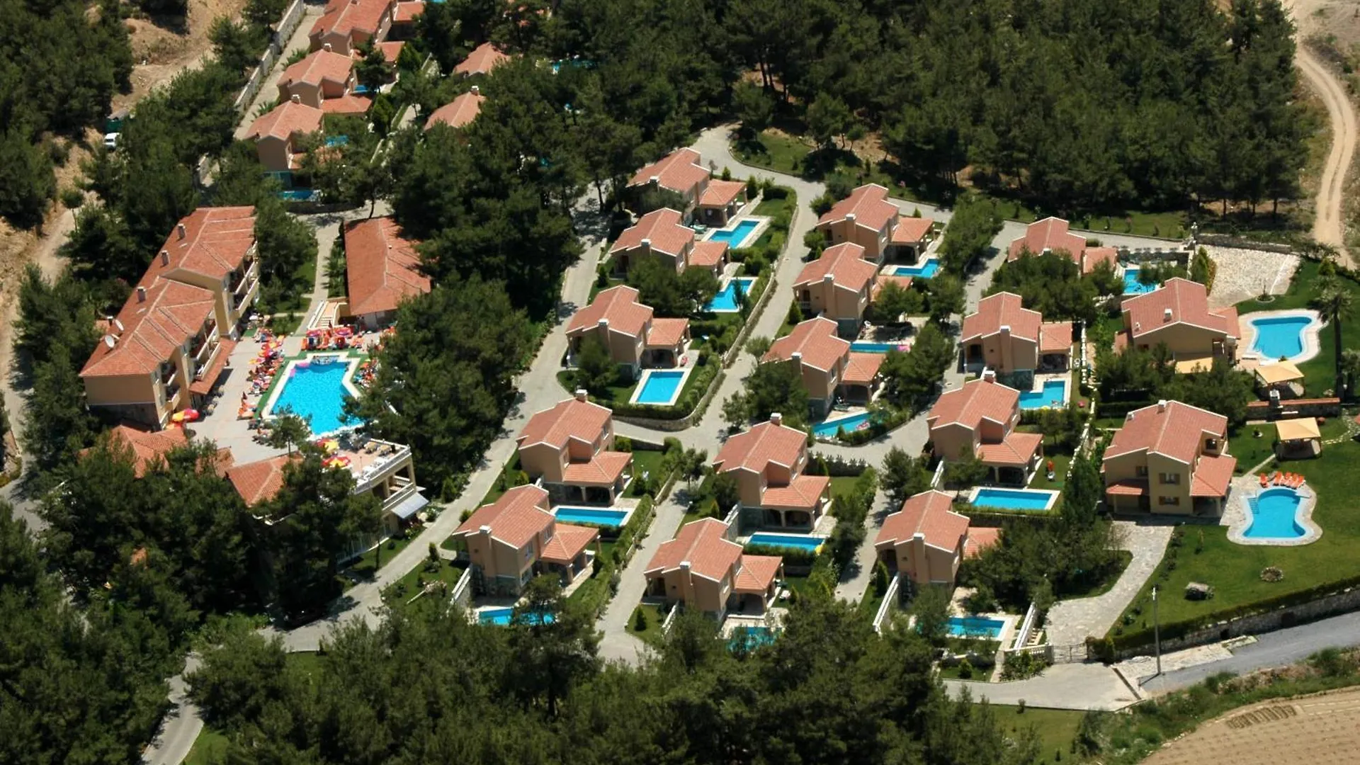 Pine Club Apart Hotel كوشاداسيه بيت ضيافة